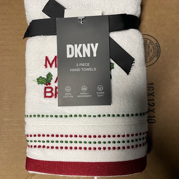 DKNY Set of 2 Embroidered & Jeweled Christmas Hand Towels Bathroom Kitchen Towel - Picture 2 of 2